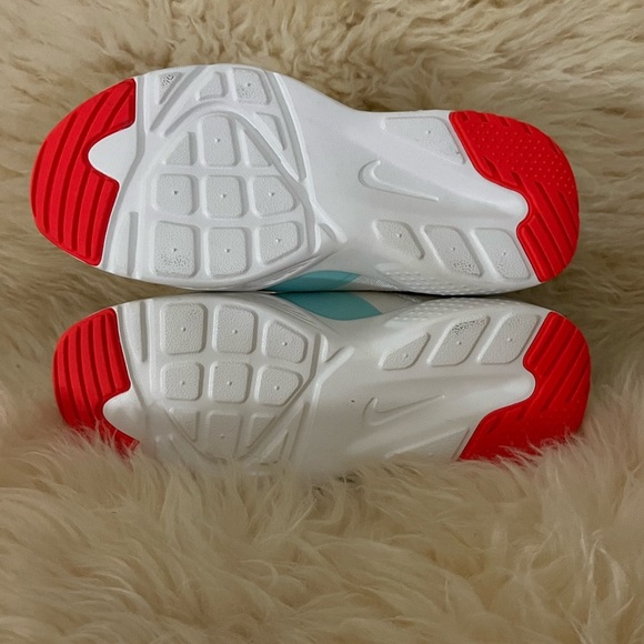 New Nike Huarache White w/ Teal & Orange Air Cushion Running Comfort Shoes - Picture 6 of 8
